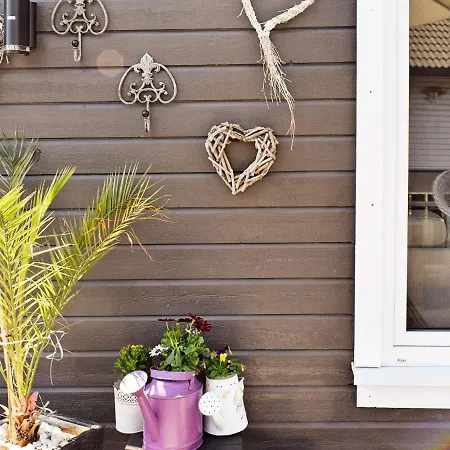 5 Person In Frederikstad-by Traum