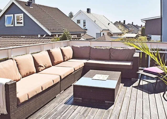 5 Person In Frederikstad-by Traum *